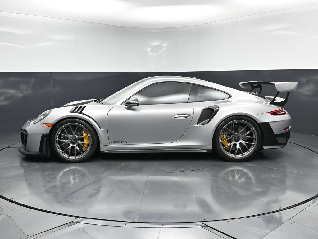 Used 2018 Porsche 911 GT2 RS RWD image 2