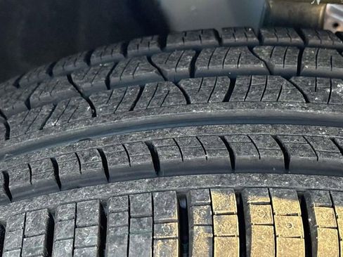 New 2025 Jeep Grand Cherokee L Limited w/ Luxury Tech Group II image 13