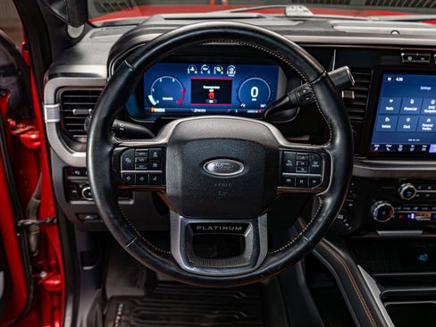 Used 2023 Ford F250 Platinum image 17