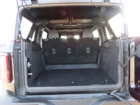 Used 2023 Ford Bronco Wildtrak image 22