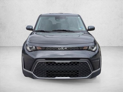 Used 2024 Kia Soul LX FWD image 2