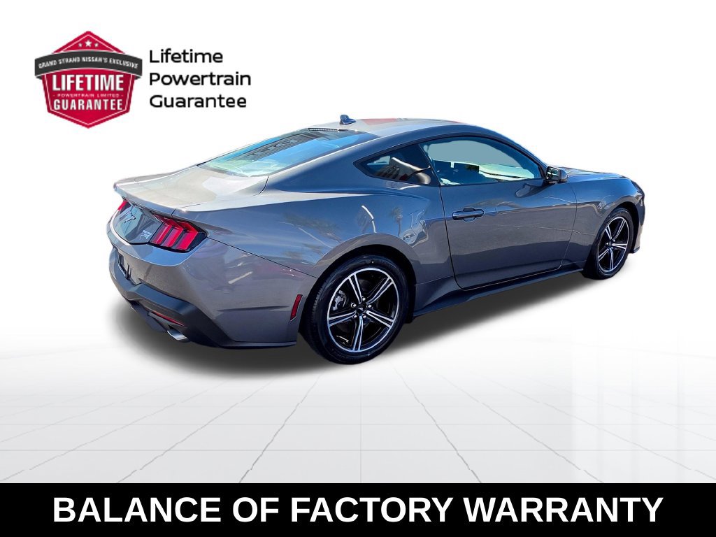 Used 2025 Ford Mustang Coupe RWD image 8
