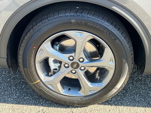 New 2026 Ford Escape ST-Line w/ Tech Pack #1 image 15