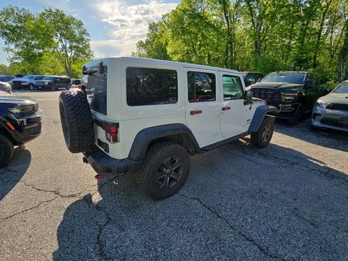 Used 2018 Jeep Wrangler Unlimited Rubicon AWD/4WD image 8