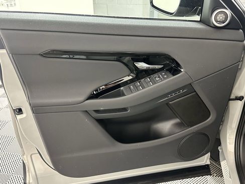 New 2026 Land Rover Range Rover Evoque S image 11