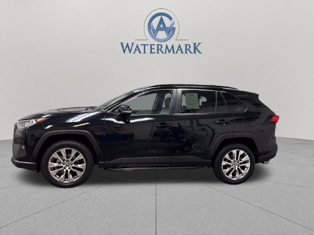 Used 2021 Toyota RAV4 XLE Premium AWD/4WD image 2