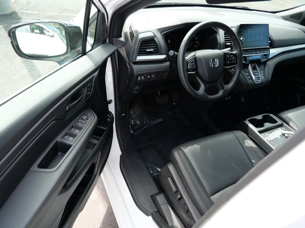 Used 2026 Honda Odyssey Sport-L image 10