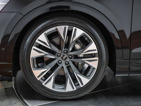 New 2026 Audi Q8 Prestige image 13