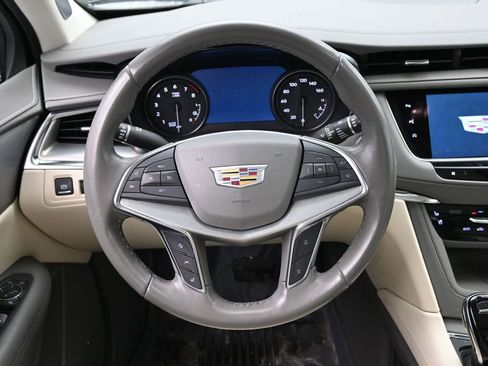 Used 2022 Cadillac XT5 Premium Luxury w/ Technology Package image 21