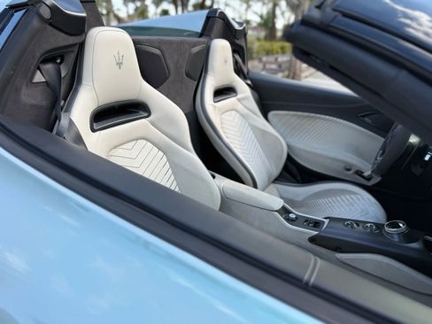 Used 2023 Maserati MC20 Spyder image 23