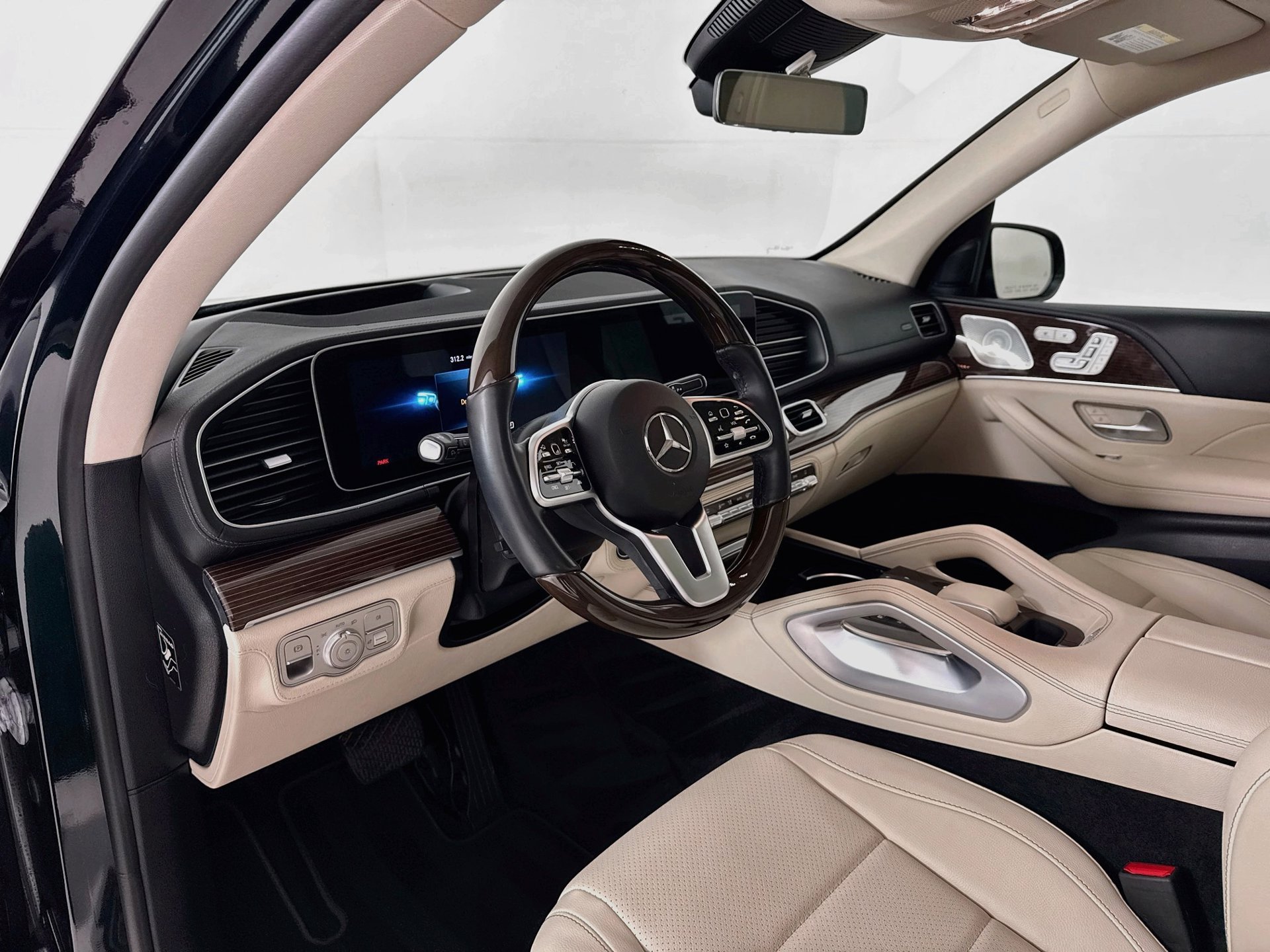 Used 2023 Mercedes-Benz GLE 350 4MATIC image 10