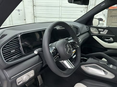 New 2026 Mercedes-Benz GLE 580 GLE 580 image 9