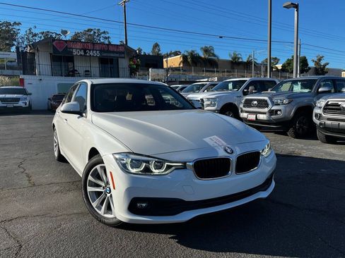 Used 2018 BMW 320i Sedan image 2