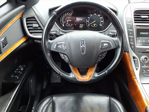 Used 2016 Lincoln MKX Reserve w/ Technology Package image 5