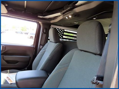 Certified 2025 Jeep Wrangler Sport AWD/4WD image 11