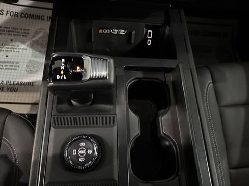 Used 2026 GMC Hummer EV SUV AWD/4WD image 30