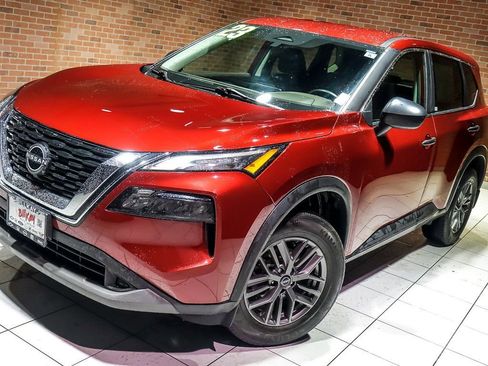 Used 2023 Nissan Rogue S image 6