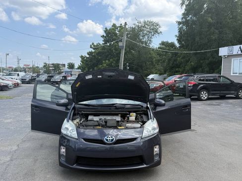 Used 2011 Toyota Prius Two FWD image 17