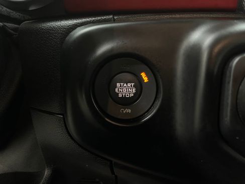 Used 2020 Jeep Gladiator Rubicon AWD/4WD image 19