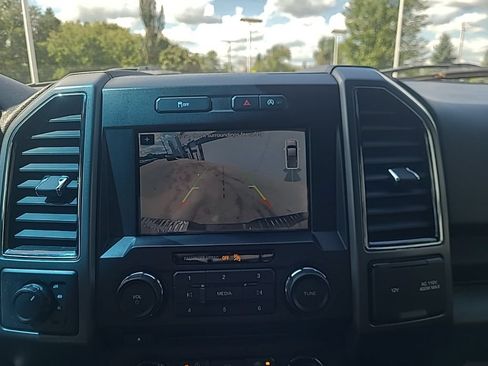 Used 2018 Ford F150 XLT w/ Equipment Group 302A Luxury AWD/4WD image 22