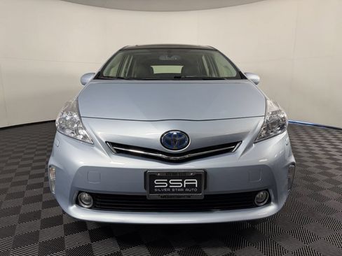 Used 2012 Toyota Prius V Five FWD image 2
