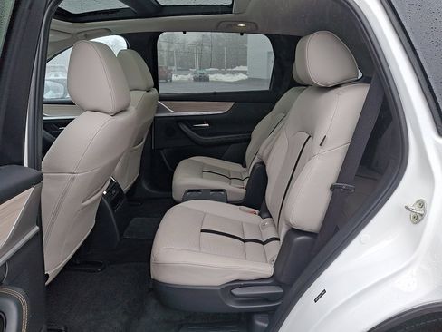 Certified 2024 MAZDA CX-90 Plug-In Hybrid w/ Premium Pkg image 11