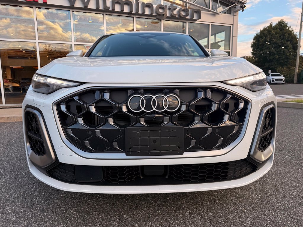 Certified 2025 Audi Q5 Premium Plus w/ Premium Plus AWD/4WD image 6