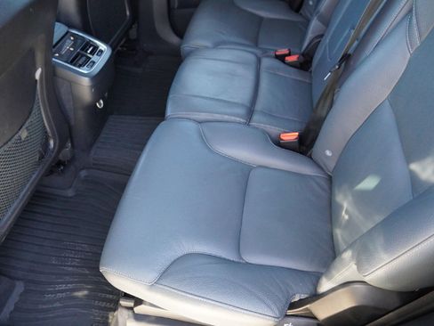 Used 2020 Volvo XC90 T6 Momentum w/ Advanced Package image 26