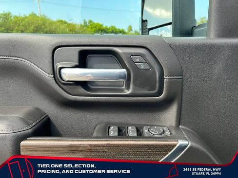 Used 2022 Chevrolet Silverado 2500 LT AWD/4WD image 23