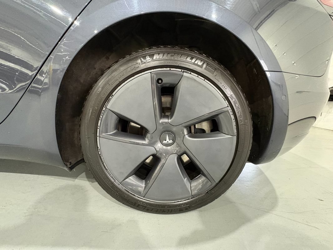 Used 2022 Tesla Model 3 Long Range AWD/4WD image 44
