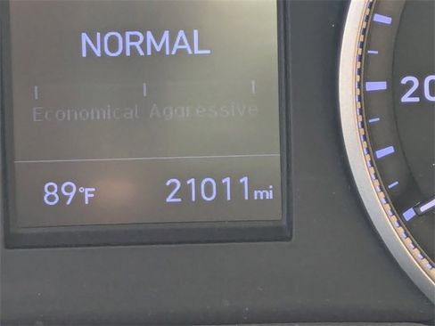 Used 2020 Hyundai Elantra Value Edition image 23