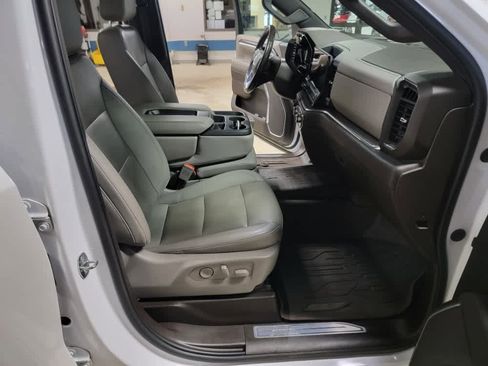 Used 2022 GMC Sierra 1500 SLT w/ Max Trailering Package image 11