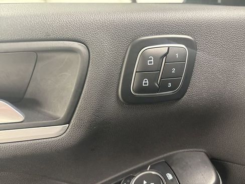 Used 2025 Ford Escape Platinum image 12