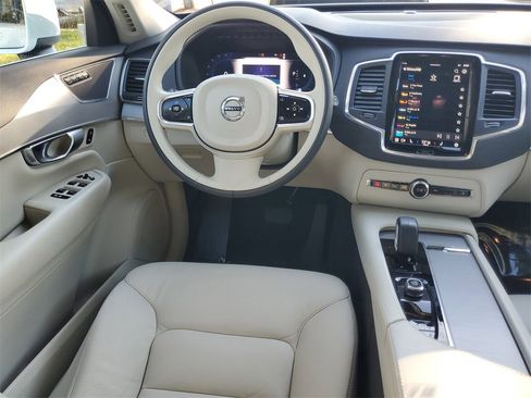 Certified 2024 Volvo XC90 B5 Core w/ Protection Package Premier image 17