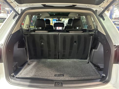 Used 2025 Volkswagen Atlas Peak Edition SE image 26