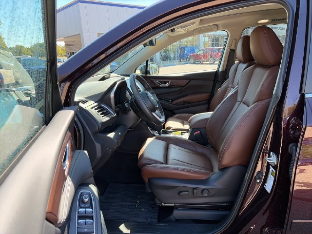 Used 2025 Subaru Ascent Touring AWD/4WD image 9