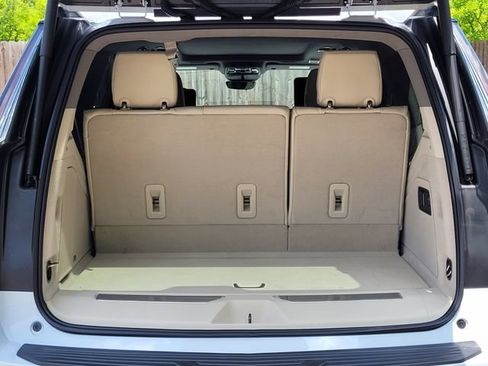New 2026 Cadillac Escalade Platinum Sport AWD/4WD image 9