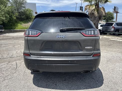 Used 2021 Jeep Cherokee Latitude Lux w/ Sun & Sound Group FWD image 3