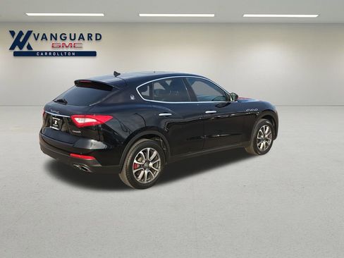 Used 2018 Maserati Levante Base image 6