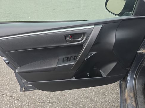 Used 2014 Toyota Corolla L FWD image 14