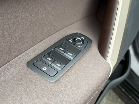 New 2026 BMW iX xDrive45 image 16