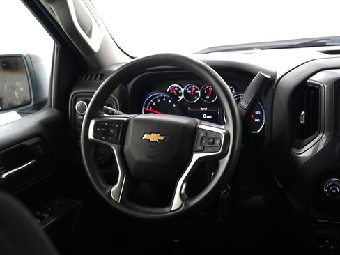 Used 2022 Chevrolet Silverado 1500 Custom w/ Safety Confidence Package image 15