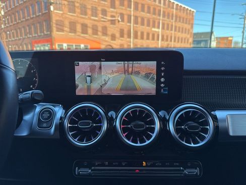 Certified 2023 Mercedes-Benz GLB 250 4MATIC w/ Premium Package image 30