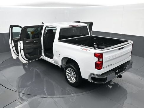 Used 2023 Chevrolet Silverado 1500 LT AWD/4WD image 26