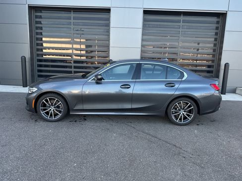 Used 2019 BMW 330i xDrive Sedan w/ Convenience Package image 2