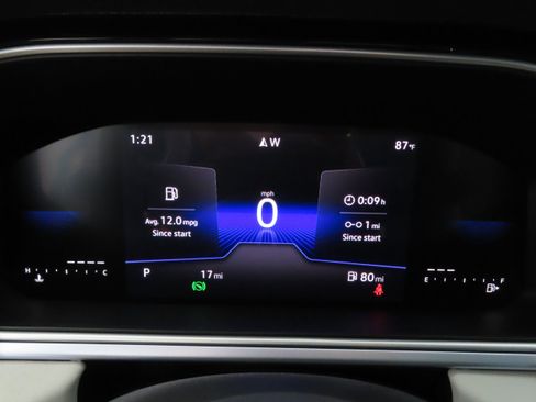 New 2025 Volkswagen Taos SE image 13