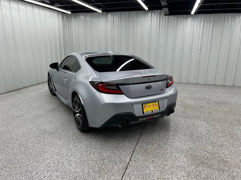 Used 2023 Toyota GR86 RWD image 4
