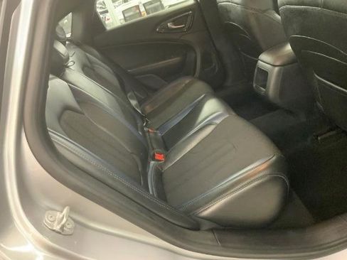 Used 2016 Chrysler 200 S image 13
