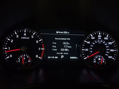 Used 2021 Kia Telluride SX w/ SX Prestige Package image 23