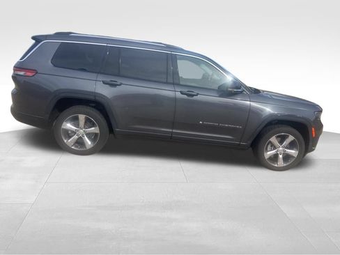 Used 2021 Jeep Grand Cherokee L Limited AWD/4WD image 13